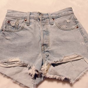 Short LEVI’S 501